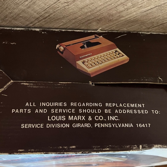 Vintage MARXWRITER Typewriter - Picture 10 of 16